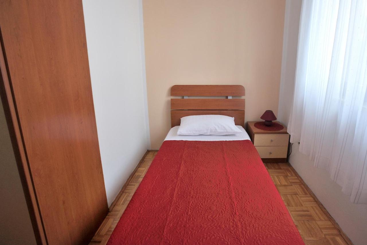 Apartment Vinja Porec - Privat Garden - Whirlpool Kültér fotó