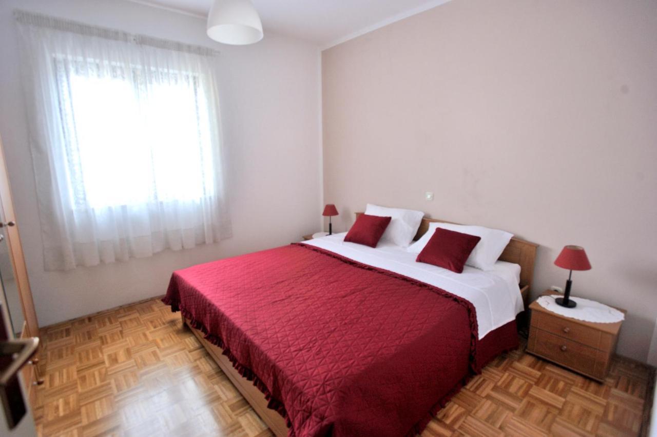 Apartment Vinja Porec - Privat Garden - Whirlpool Kültér fotó