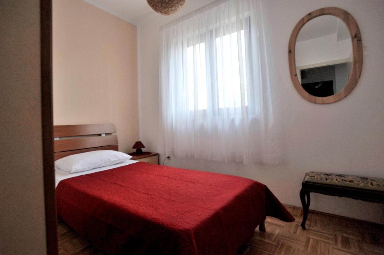 Apartment Vinja Porec - Privat Garden - Whirlpool Kültér fotó