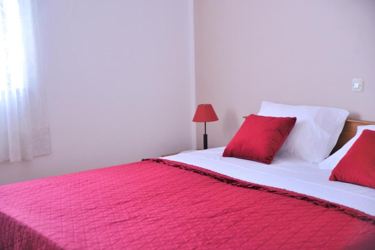 Apartment Vinja Porec - Privat Garden - Whirlpool Kültér fotó