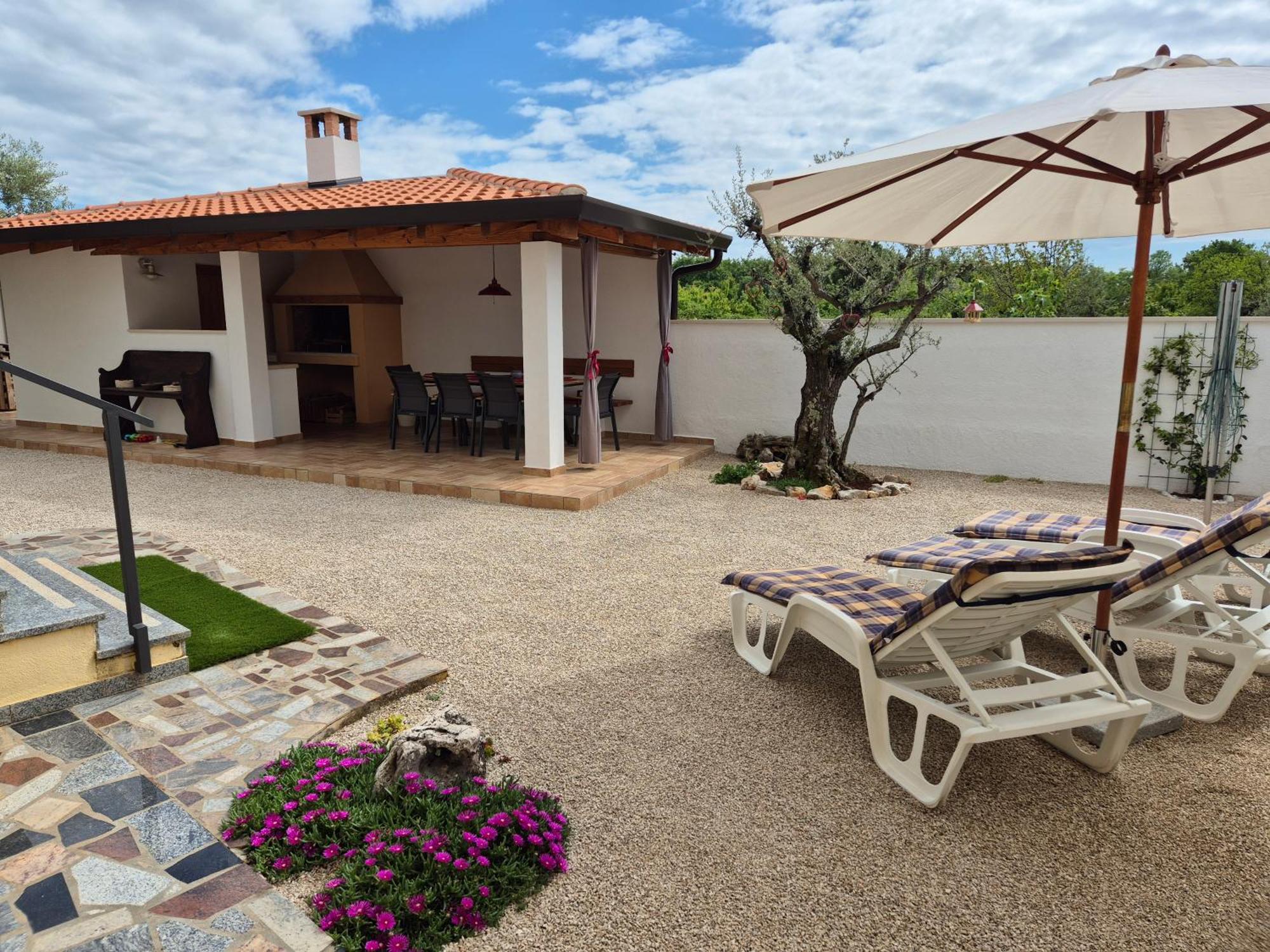 Apartment Vinja Porec - Privat Garden - Whirlpool Kültér fotó
