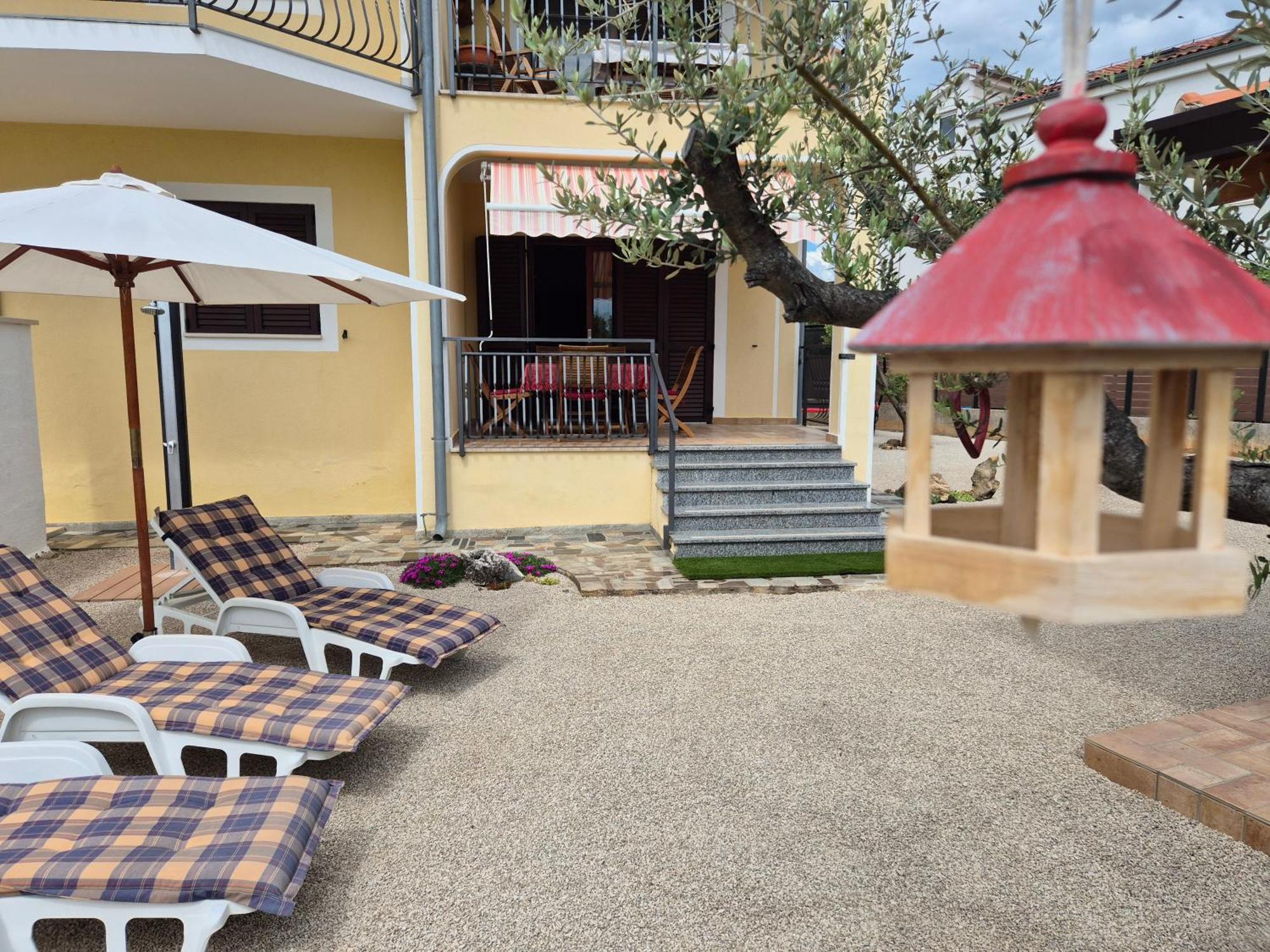 Apartment Vinja Porec - Privat Garden - Whirlpool Kültér fotó