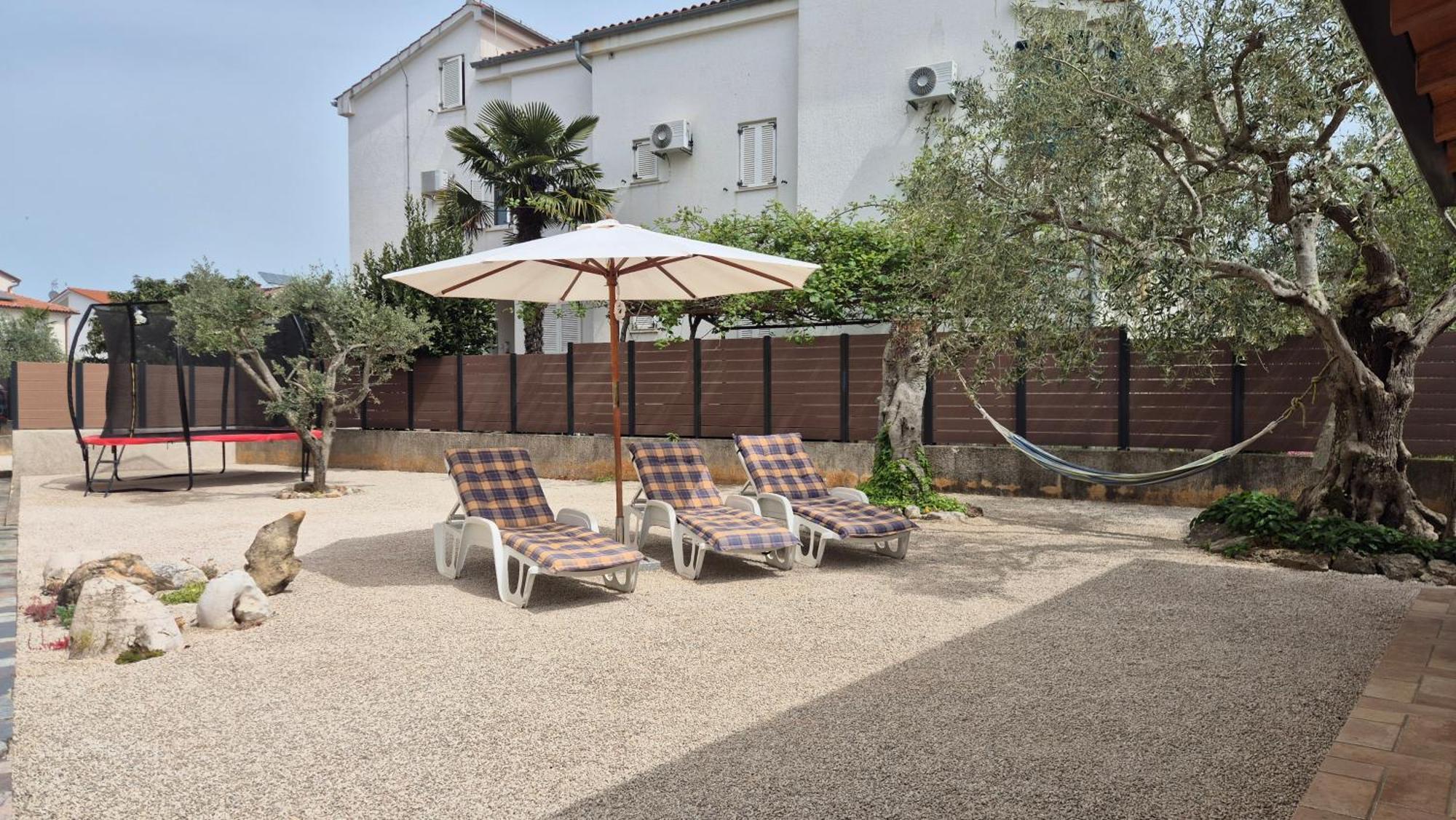 Apartment Vinja Porec - Privat Garden - Whirlpool Kültér fotó